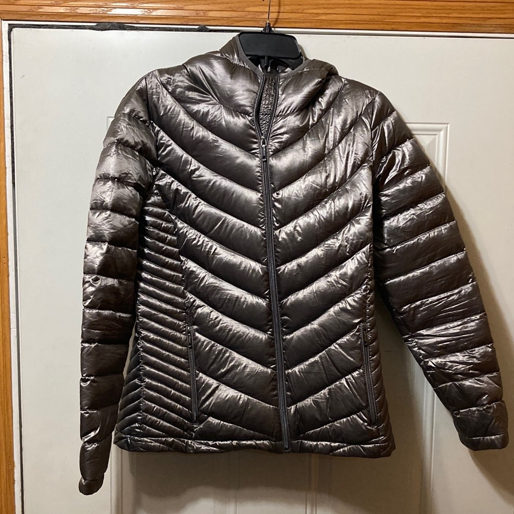 Calvin Klein Women's Metallic Puffer Jacket M
